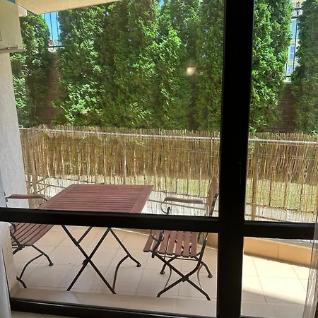 Apartment Kleine Guenstige Im Macon Residenz!